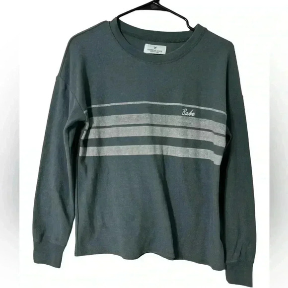 American Eagle Outfitters Sweaters - American Eagle sweatshirt- “Babe”